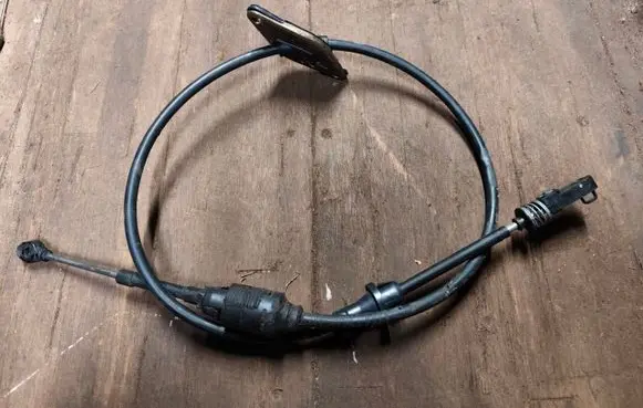 Jeep Grand Cherokee (WJ) Gear shift cable linkage 52104418AA
