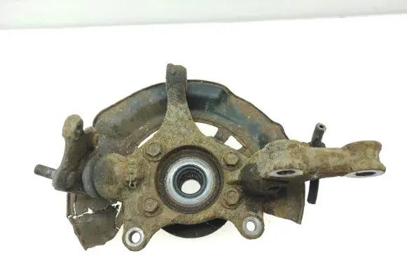 Toyota RAV 4 (XA30) Front wheel hub
