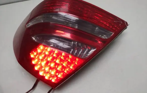 Mercedes-Benz E W211 Rear/tail lights A2118200664