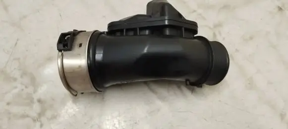 Volvo XC90 Intercooler hose/pipe 31422061