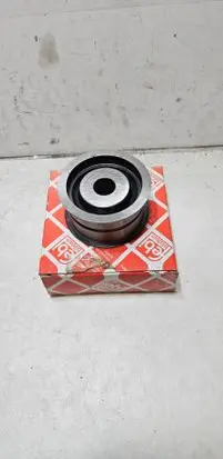 Audi A8 S8 D2 4D other engine part F220289 077109244A 02862