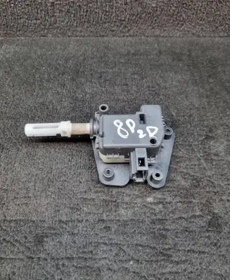Audi A3 S3 8P Tailgate boot lock/latch motor 8E9827833