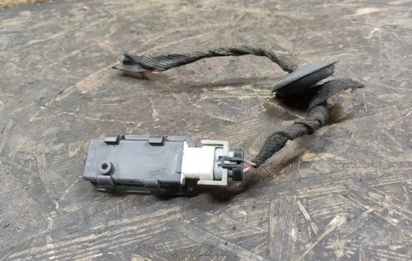 Chevrolet Captiva Tire pressure sensor 25884445