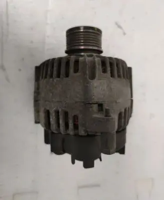 Nissan Note (E11) Generator/alternator 8200667608 2543562A TG11C064