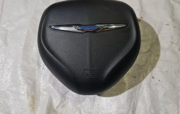 Chrysler Pacifica Steering wheel airbag P5uq82dx9ad 625243900h