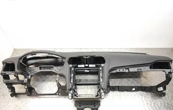 Ford Mondeo MK V Dashboard DS73F04320AK