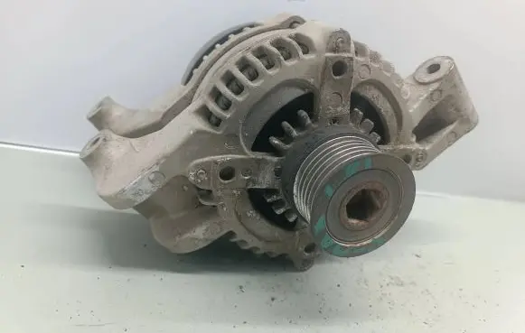 Ford Focus C-MAX Generator/alternator 3M5T10300VA 3M5T10300VB 3M5T10300VC