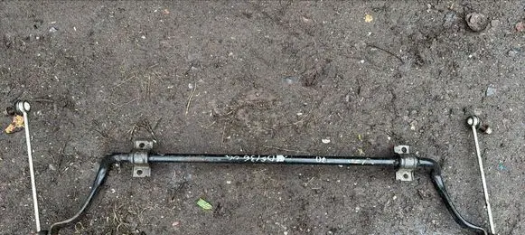 Volvo V70 Front anti-roll bar/sway bar 
