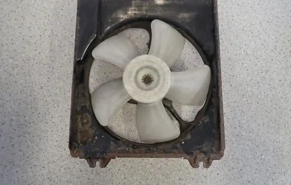 Suzuki SX4 Air conditioning (A/C) fan (condenser) 