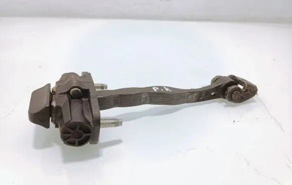 Ford Focus Front door check strap stopper Bm51A23500AA