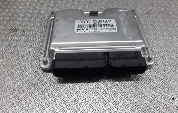 Audi A6 S6 C5 4B Engine control unit/module 038906019LM 0281011213