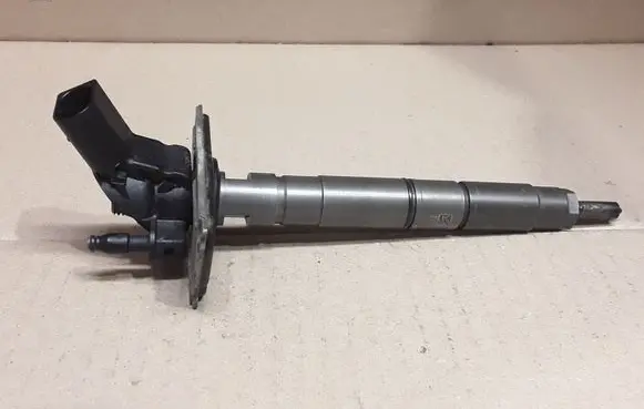 Audi A6 S6 C6 4F Fuel injector 059130277AJ 0445115054