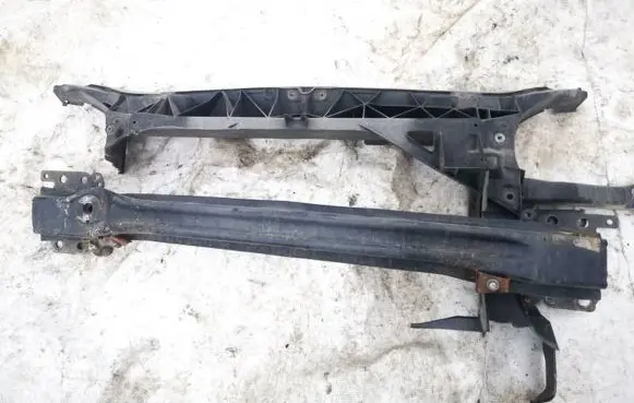Seat Altea Front bumper cross member