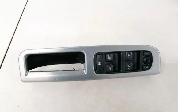 Volvo V50 Electric window control switch 30658444 30658445