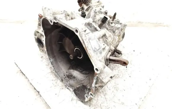 Mitsubishi Carisma Manual 5 speed gearbox KF5M421F8A4 WD7593