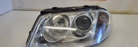 Volkswagen PASSAT B5.5 Headlight/headlamp 4411142L
