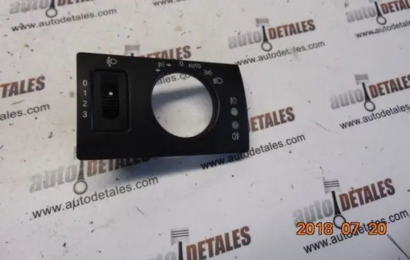 Mercedes-Benz A W169 Headlight level height control switch A169680