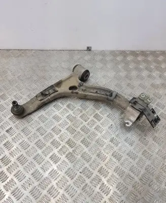 Infiniti Q30 Front lower control arm/wishbone