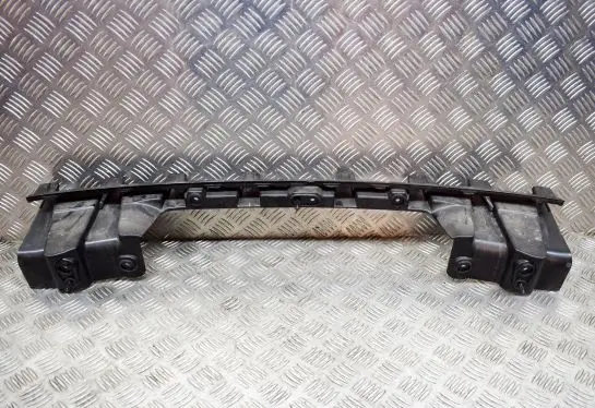 Rear bumper mounting bracket