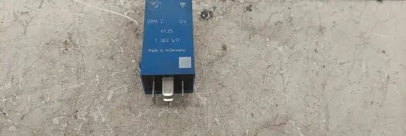 BMW 5 E39 Other relay 1383417
