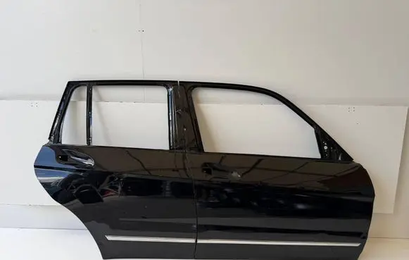 Mercedes-Benz GLK (X204) Rear door A2047323816