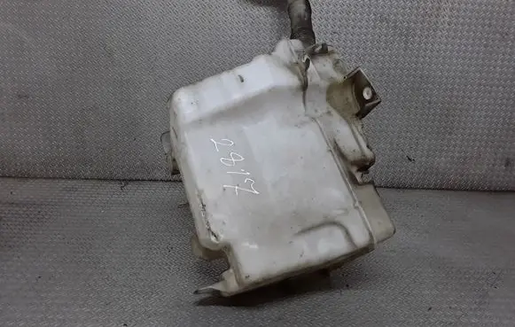 Mitsubishi Lancer VIII Windshield washer fluid reservoir/tank