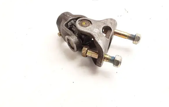 Chevrolet Captiva Steering column universal joint