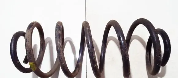 Toyota Yaris Rear coil spring