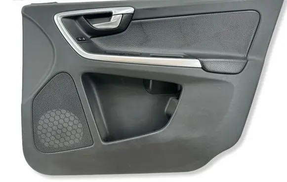 Volvo XC60 Front door card panel trim 30766388