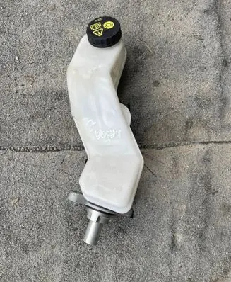 Nissan Qashqai Master brake cylinder 0204860315