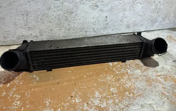BMW 3 E90 E91 Intercooler radiator 752491608 3093796