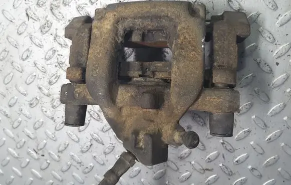 Mercedes-Benz GLK (X204) Rear brake caliper A2044231181 2044231181