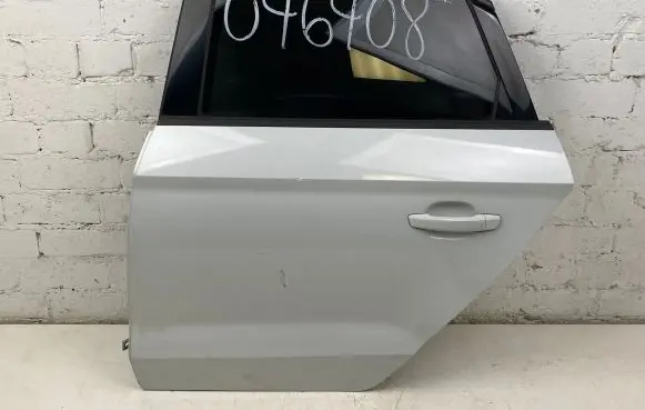 Audi A3 S3 8V Rear door
