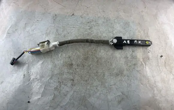 Audi A8 S8 D3 4E Seat belt adjustment motor 4E0857833A 601878900E 050922A