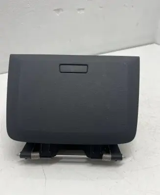 Volkswagen Golf Sportsvan Glove box 517857927
