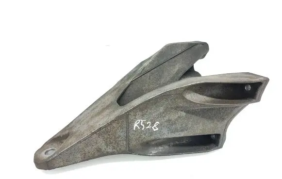 Volkswagen Transporter - Caravelle T5 Engine mounting bracket 7E0199370A