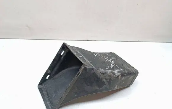 BMW 5 E60 E61 Air intake duct part 7033703 51117033703