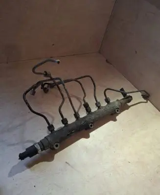 Volvo S60 Fuel main line pipe 8658252 0445215010