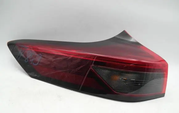Nissan X-Trail T33 Rear/tail lights 2202378W
