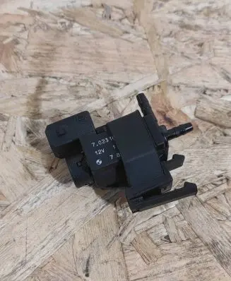 BMW 7 F01 F02 F03 F04 Turbo solenoid valve 70231800 7810831 11T186