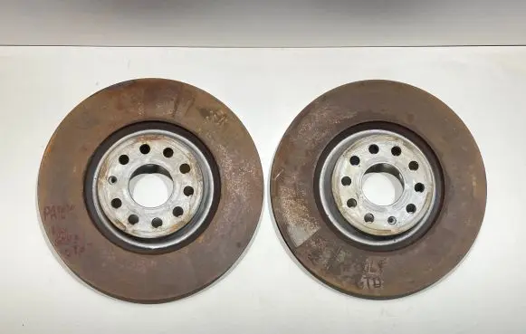 Volkswagen Golf VIII Front brake disc