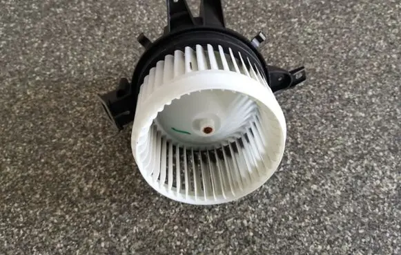 Fiat 500X Heater fan/blower EJV00005