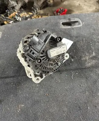 Volvo V50 Generator/alternator 30659390