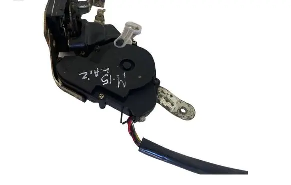 Mazda 626 Rear door lock 980519