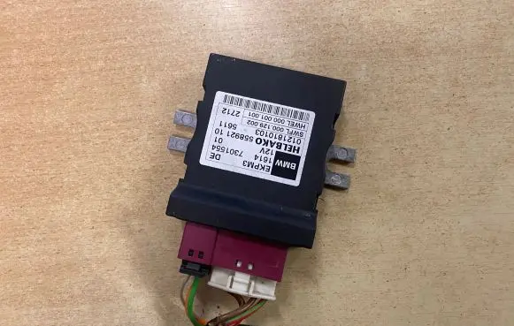 BMW 5 E60 E61 Fuel injection pump control unit/module 55892110 0121810103