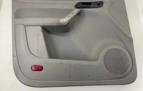 Volkswagen Caddy Front door card panel trim