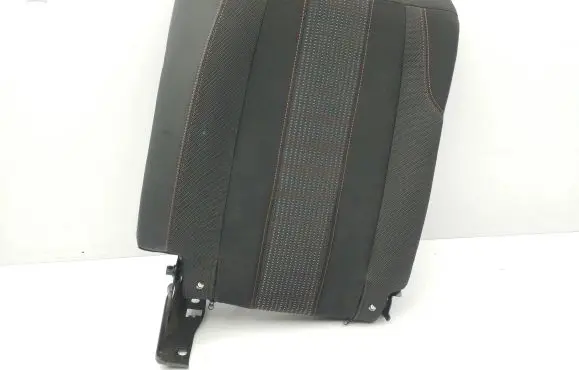 Peugeot 308 Rear seat 
