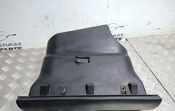 Volkswagen PASSAT B3 Glove box set 357010050E 357858131