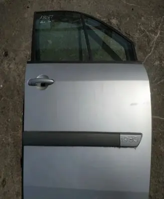 Renault Scenic II - Grand scenic II Front door pilkos