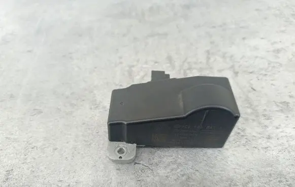 Volkswagen PASSAT B6 Steering wheel lock